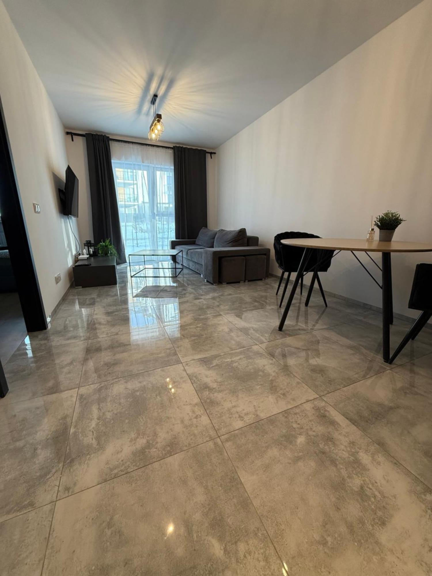 Optimum Apartment